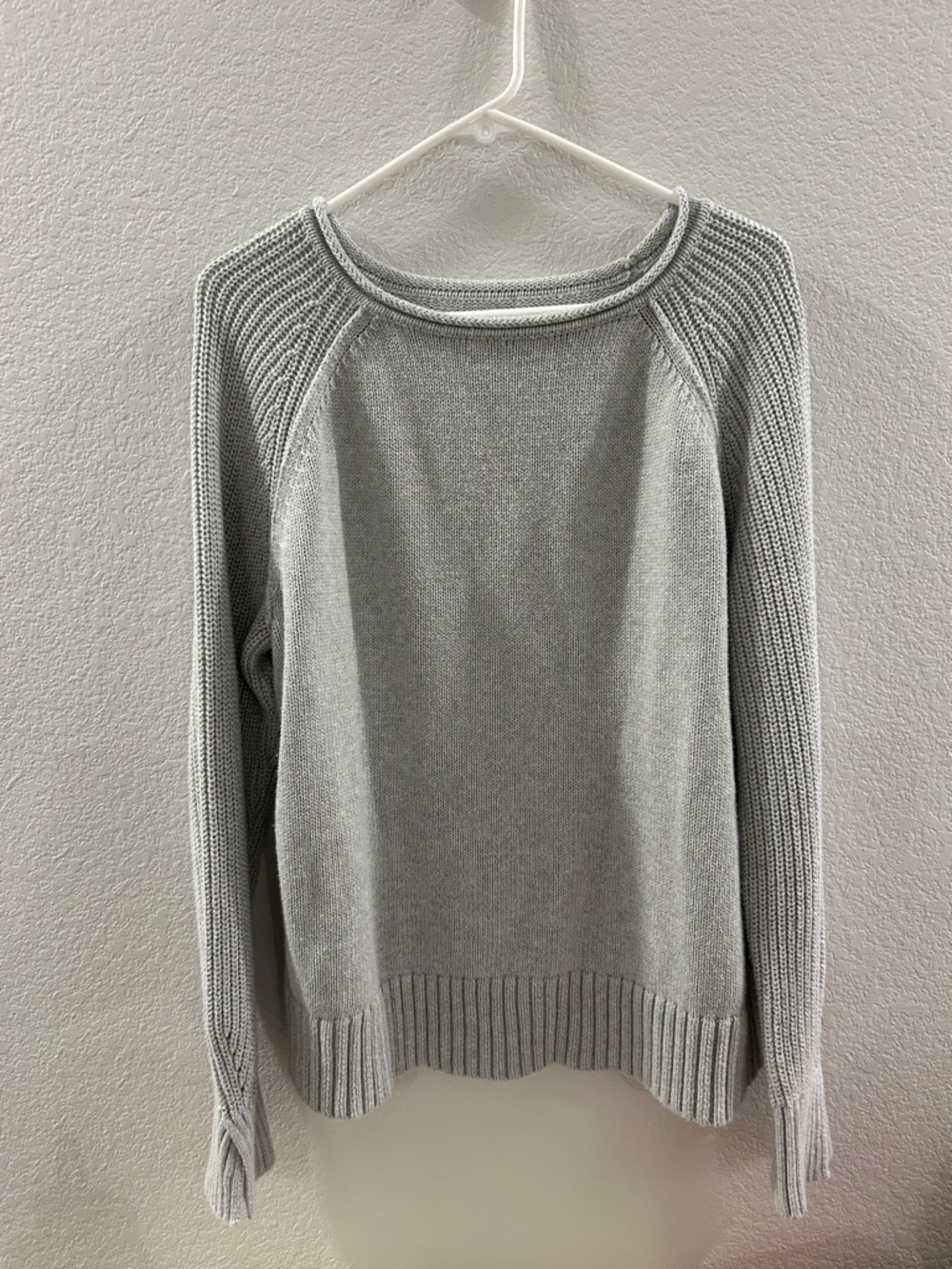 Aerie Women's Oversized Light Gray Knit Crewneck Sweater with Criss Cross Cuffs